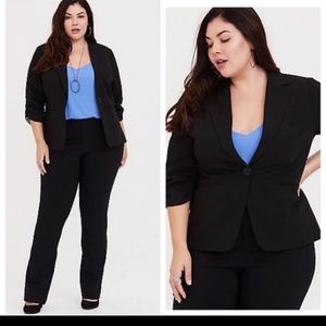 Torrid 3/4 sleave blazer